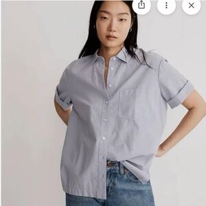 Madewell Short-Sleeve Button-Up Shirt in Light Blue